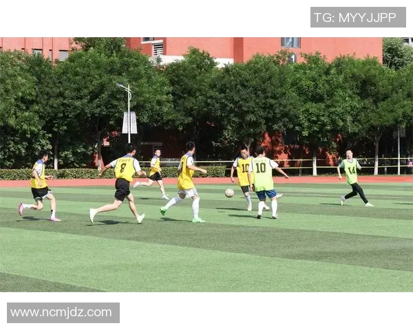 遂宁高中足球:培养未来之星的绿茵场与青春梦想的交汇点 遂宁高中足球:培养未来之星的绿茵场与青春梦想的交汇点